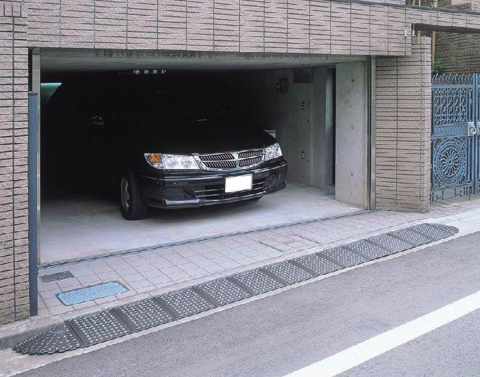 「道路法24条工事」とは？？？<br /> ＝豪雨で自宅前の道路段差プレートが流されてしまった！＝